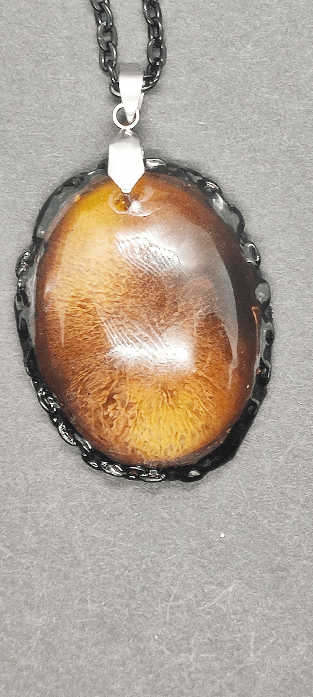 collier ovale